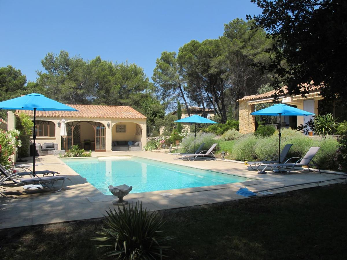 Bed and Breakfast L'Oustau de Bigatié à Lambesc Extérieur photo