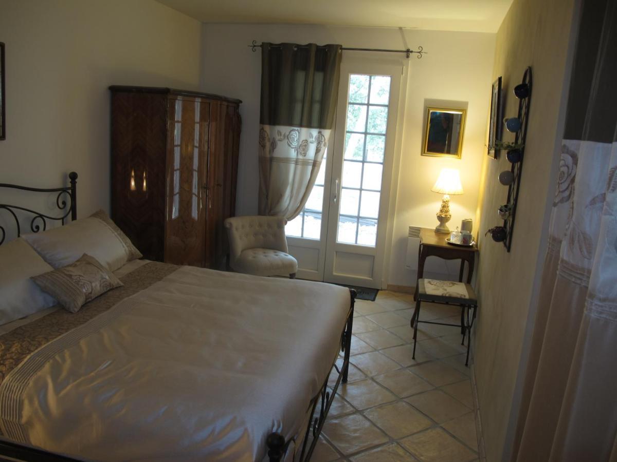 Bed and Breakfast L'Oustau de Bigatié à Lambesc Extérieur photo